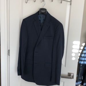 Saks Fifth Avenue / Zegna men’s slim fit suit 42L